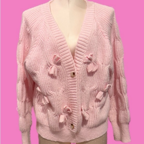 Preloved Adorable Coquette Pink Knitted Women's Sweater with Bows - Picture 2 of 7